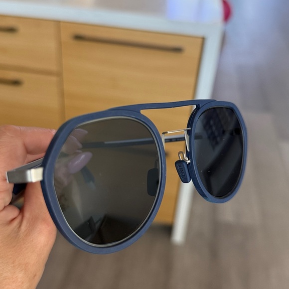 Fendi Round Aviator Sunglasses Blue and Silver Color Unisex - Picture 3 of 15